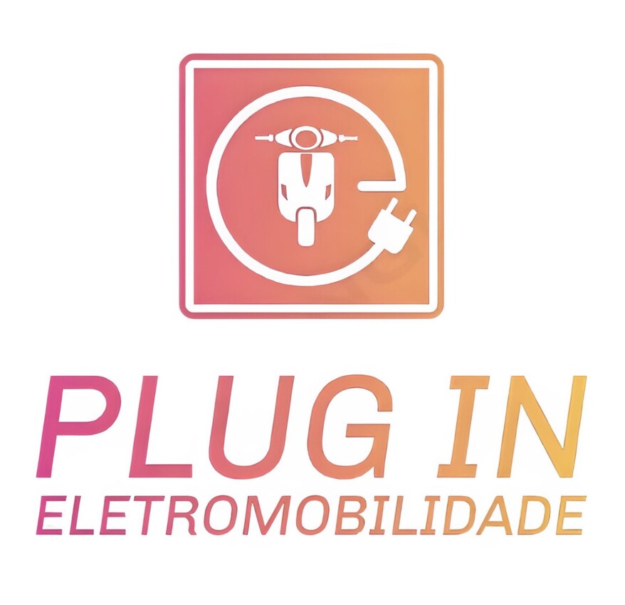 Logo Plug In Eletromobilidade